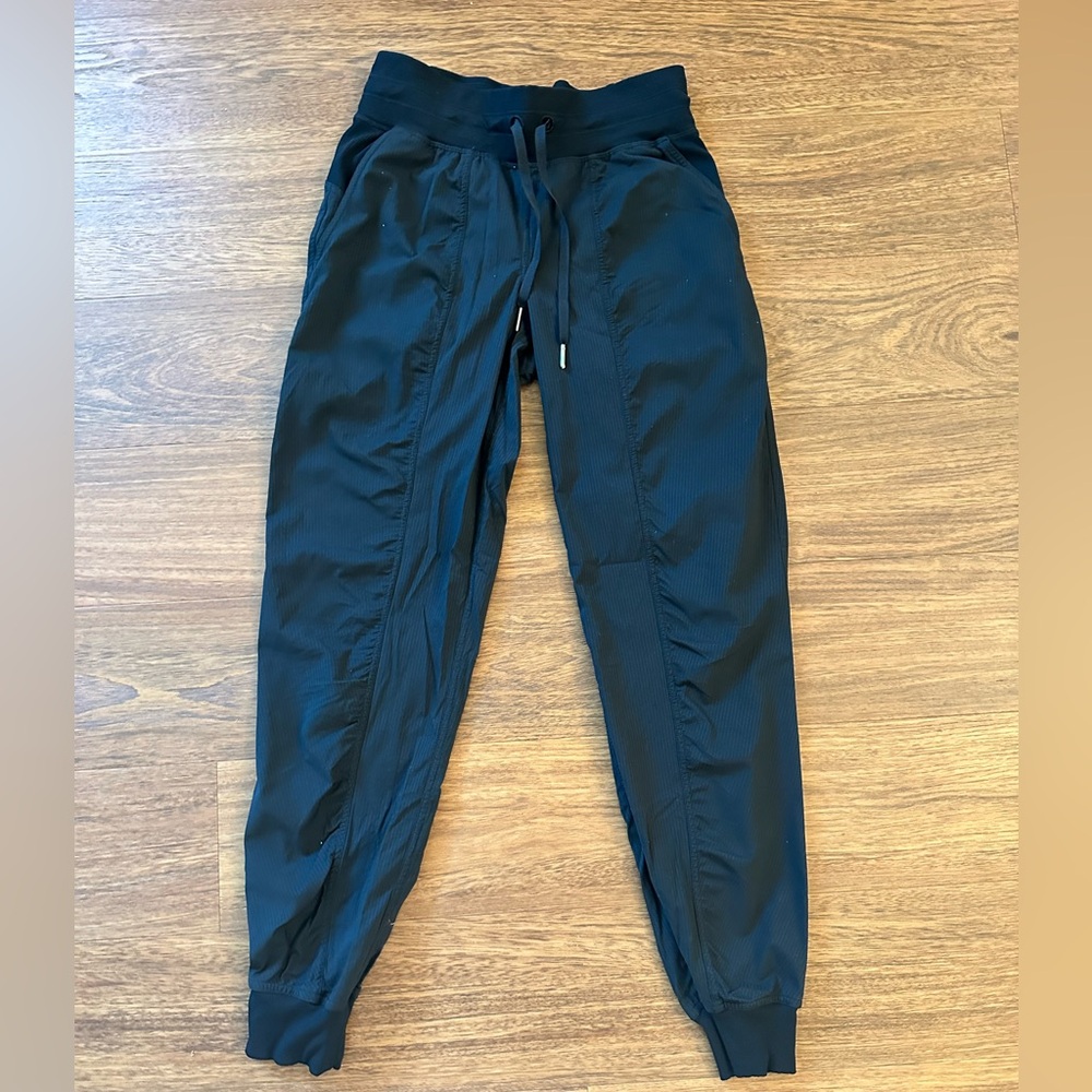 Lululemon Dance Studio Pants Size: 4